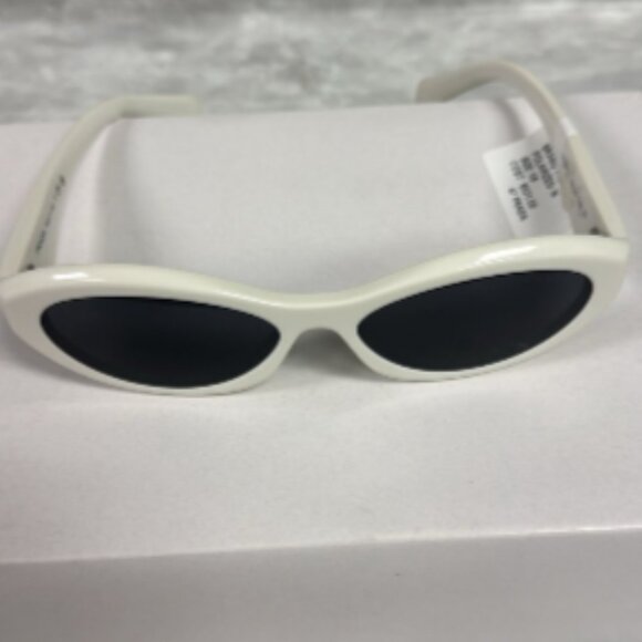 NEW | PRADA | 26ZS | 26ZS 17K08Z | 55 | TALC | GREY | NON POLARIZED - Picture 2 of 6